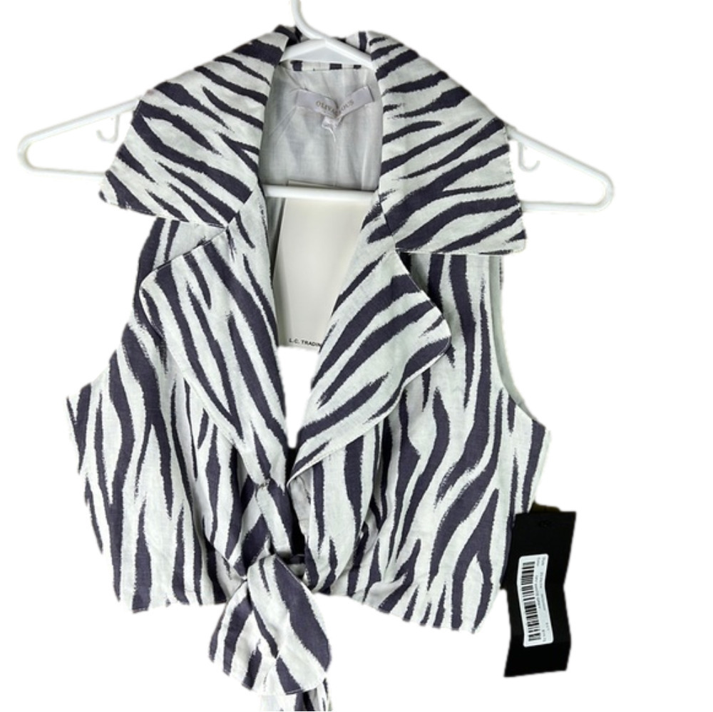 Olivacious Women's Sleeveless Collared Zebra Print Front Tie Cropped Top